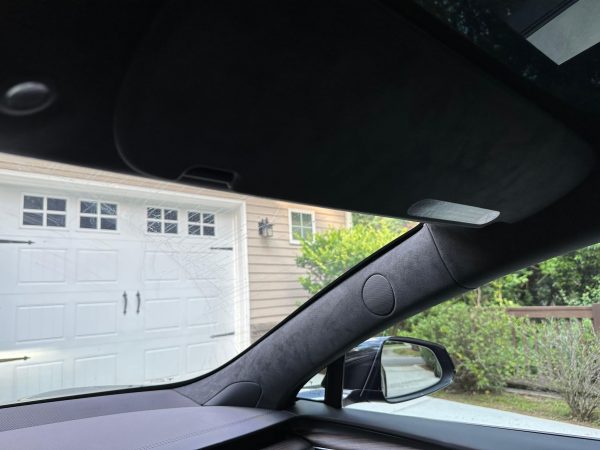 2022 Tesla Model S - Image 25