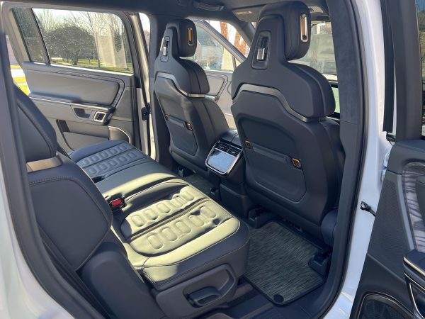 2022 Rivian R1S Launch Edition - Image 20