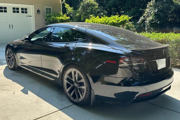 2022 Tesla Model S - Image 26