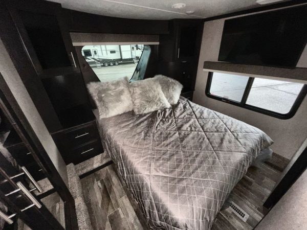 2021 Jayco Seismic 4113 - Image 29