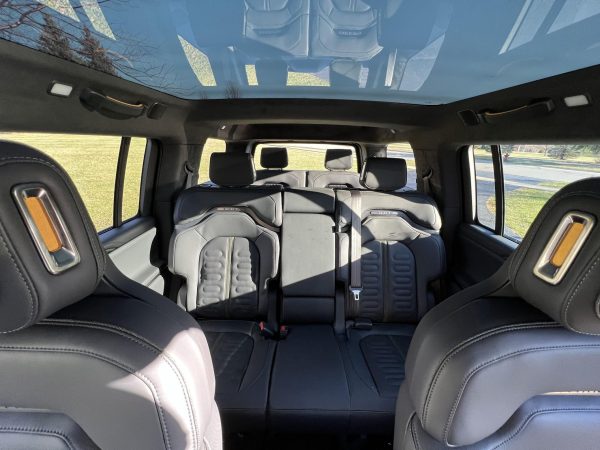2022 Rivian R1S Launch Edition - Image 21