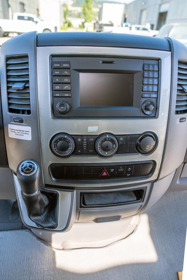 2019 Leisure Travel Serenity S24 CB - Image 21