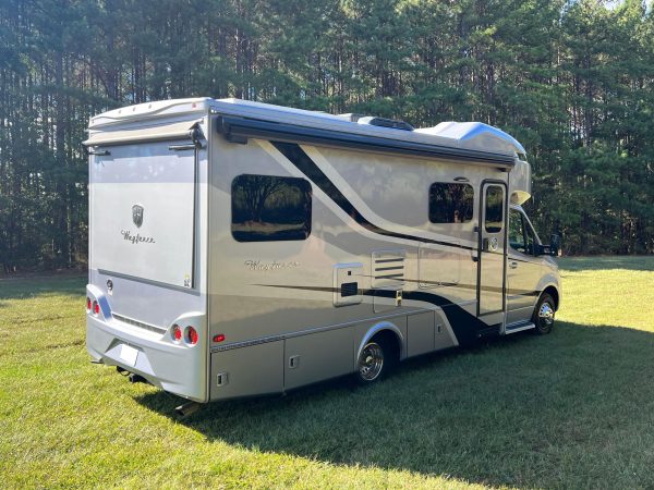 2020 Tiffin Wayfarer 25QW - Image 43
