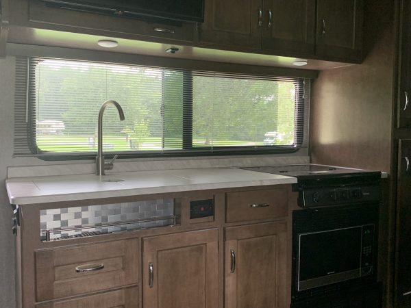 2020 Winnebago VITA 24P - Image 29
