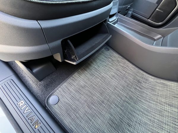 2022 Rivian R1S Launch Edition - Image 23