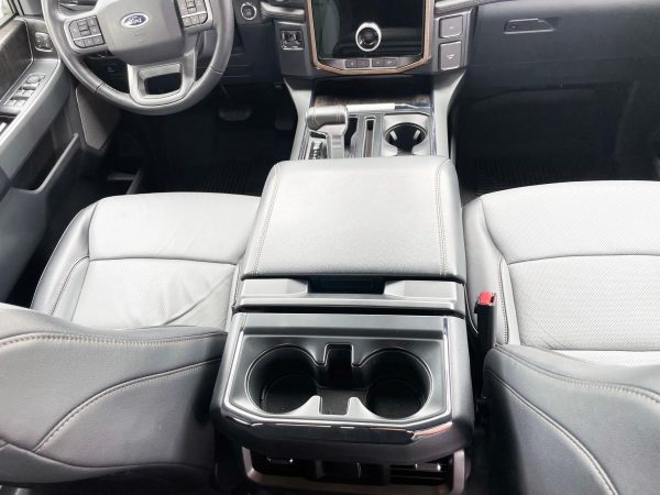 2022 Ford F-150 Lightning Lariat - Image 55