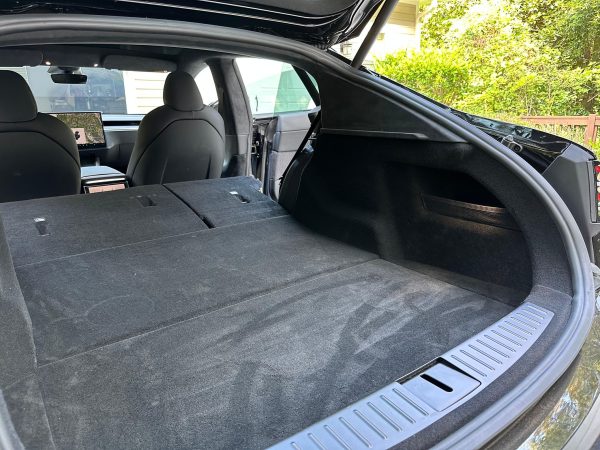 2022 Tesla Model S - Image 31
