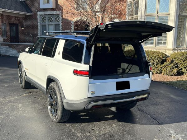 2022 Rivian R1S Launch Edition - Image 26
