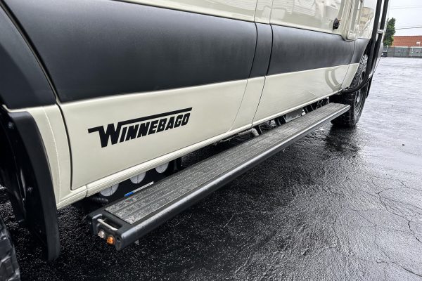 2020 Winnebago Revel 4x4 - Image 31
