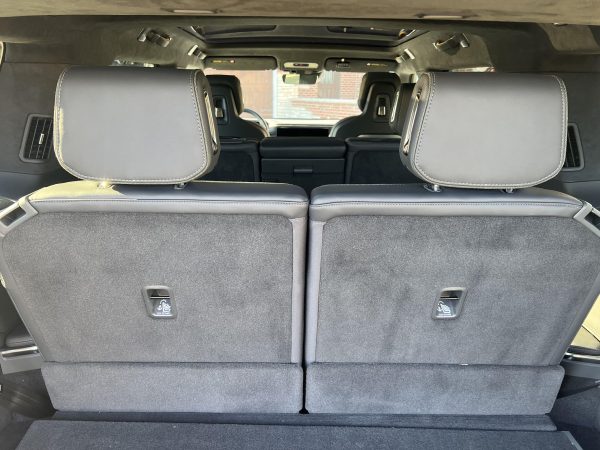 2022 Rivian R1S Launch Edition - Image 28