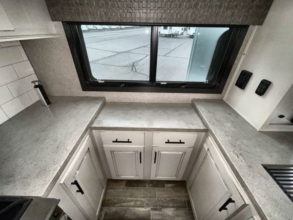 2021 Jayco Seismic 4113 - Image 37