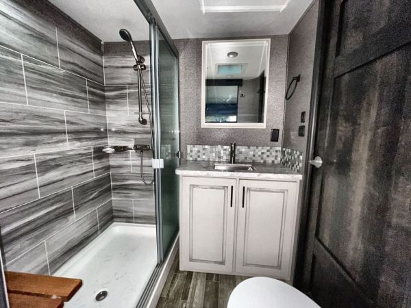 2021 Jayco Seismic 4113 - Image 38