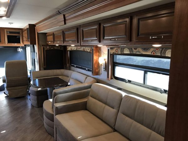 2017 Fleetwood Pace Arrow LXE 38B - Image 47