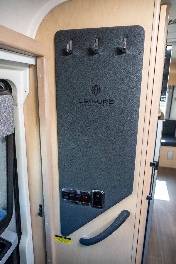 2019 Leisure Travel Serenity S24 CB - Image 30