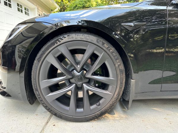 2022 Tesla Model S - Image 35
