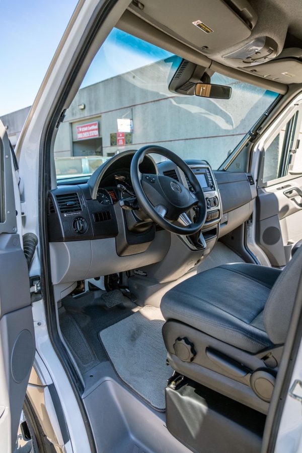 2019 Leisure Travel Serenity S24 CB - Image 31
