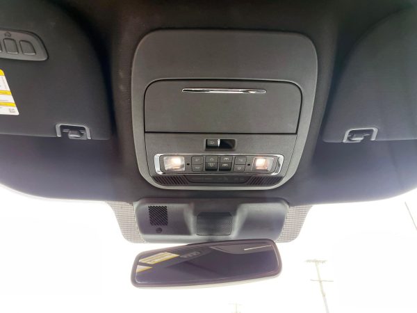 2022 Ford F-150 Lightning Lariat - Image 62