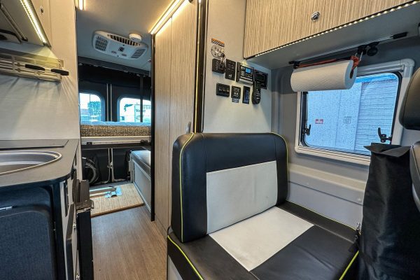 2020 Winnebago Revel 4x4 - Image 39