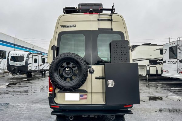 2020 Winnebago Revel 4x4 - Image 40