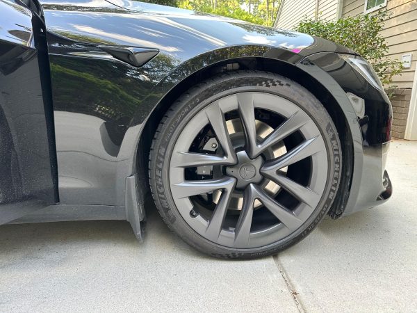 2022 Tesla Model S - Image 41