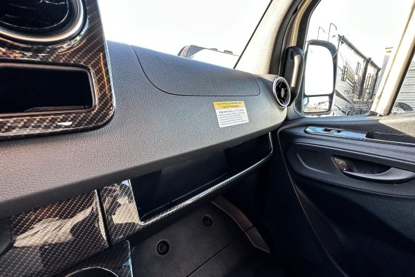 2020 Winnebago Revel 4x4 - Image 41