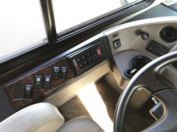 2017 Fleetwood Pace Arrow LXE 38B - Image 53