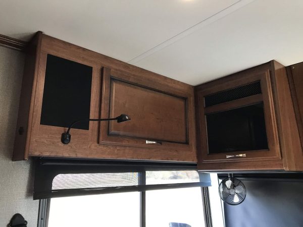 2017 Fleetwood Pace Arrow LXE 38B - Image 57