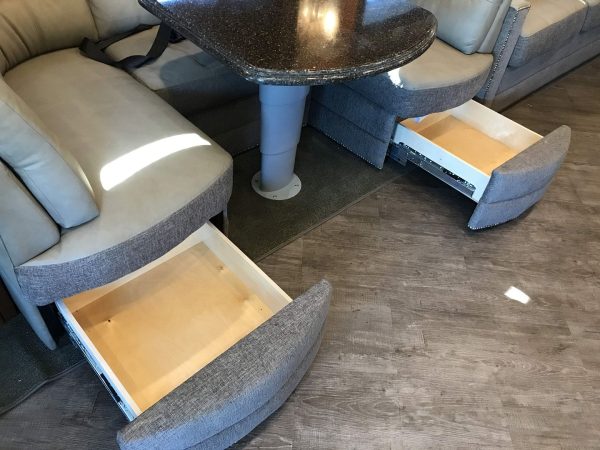 2017 Fleetwood Pace Arrow LXE 38B - Image 59