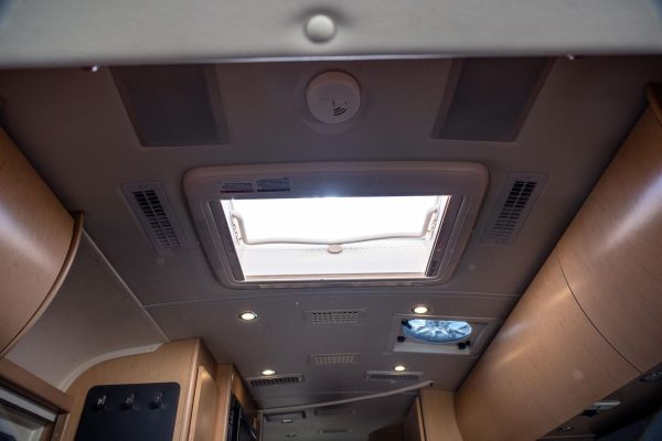 2019 Leisure Travel Serenity S24 CB - Image 47