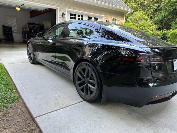 2022 Tesla Model S - Image 55