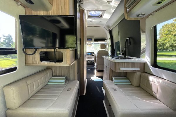 2020 Airstream Interstate 19 Tommy Bahama Edition 4x4 - Image 68