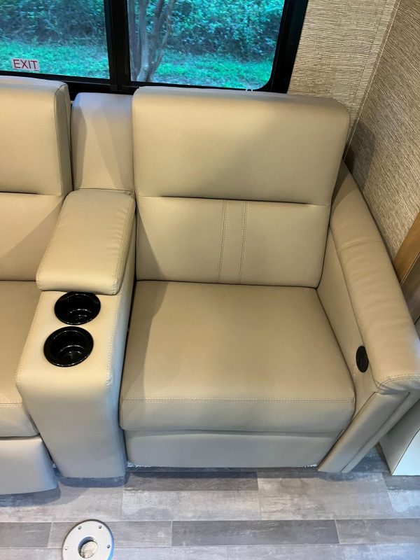 2020 Tiffin Wayfarer 25QW - Image 80