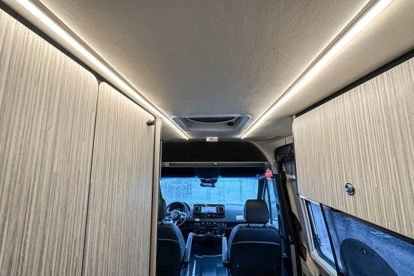 2020 Winnebago Revel 4x4 - Image 62