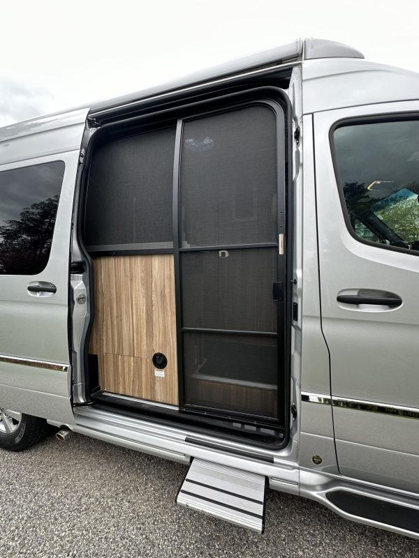 2020 Airstream Interstate 19 Tommy Bahama Edition 4x4 - Image 79