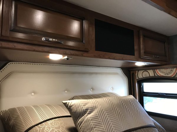 2017 Fleetwood Pace Arrow LXE 38B - Image 82