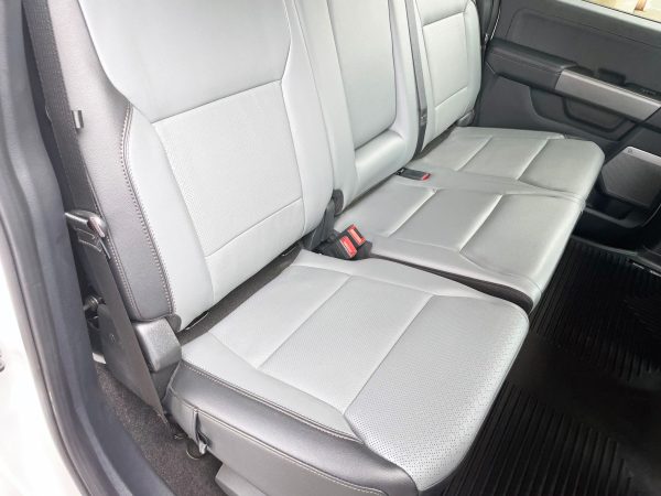 2022 Ford F-150 Lightning Lariat - Image 95