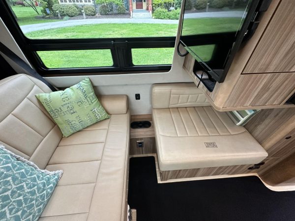2020 Airstream Interstate 19 Tommy Bahama Edition 4x4 - Image 88